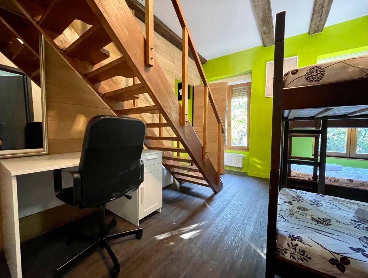 Das Hostel Rijeka Bagian luar foto