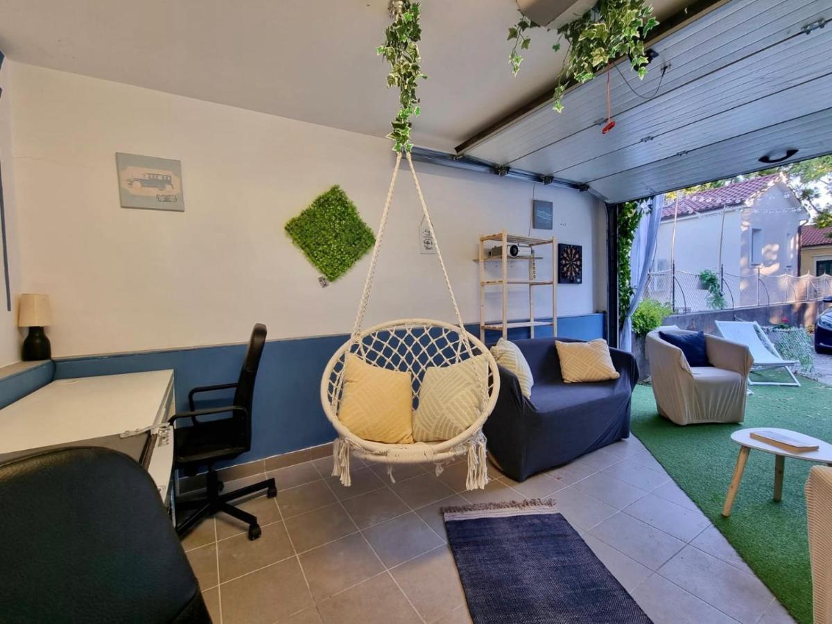 Das Hostel Rijeka Bagian luar foto