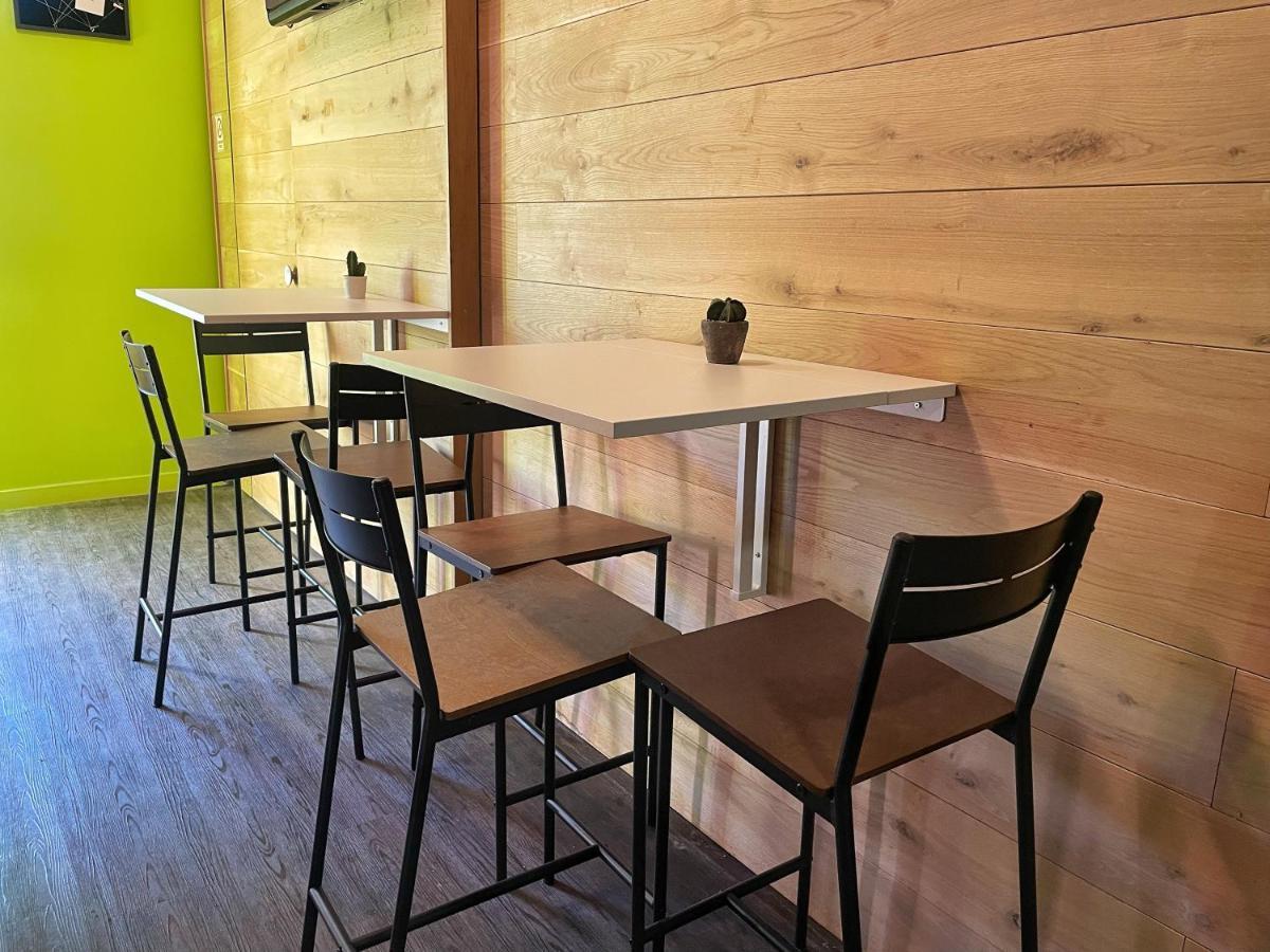 Das Hostel Rijeka Bagian luar foto