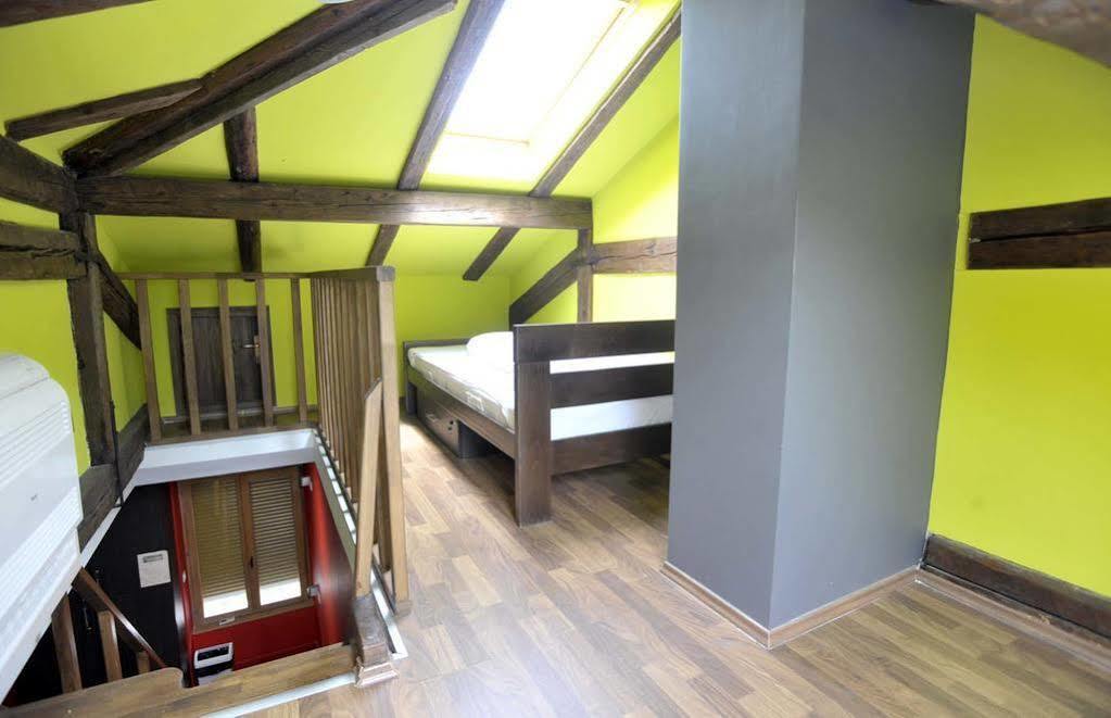 Das Hostel Rijeka Bagian luar foto